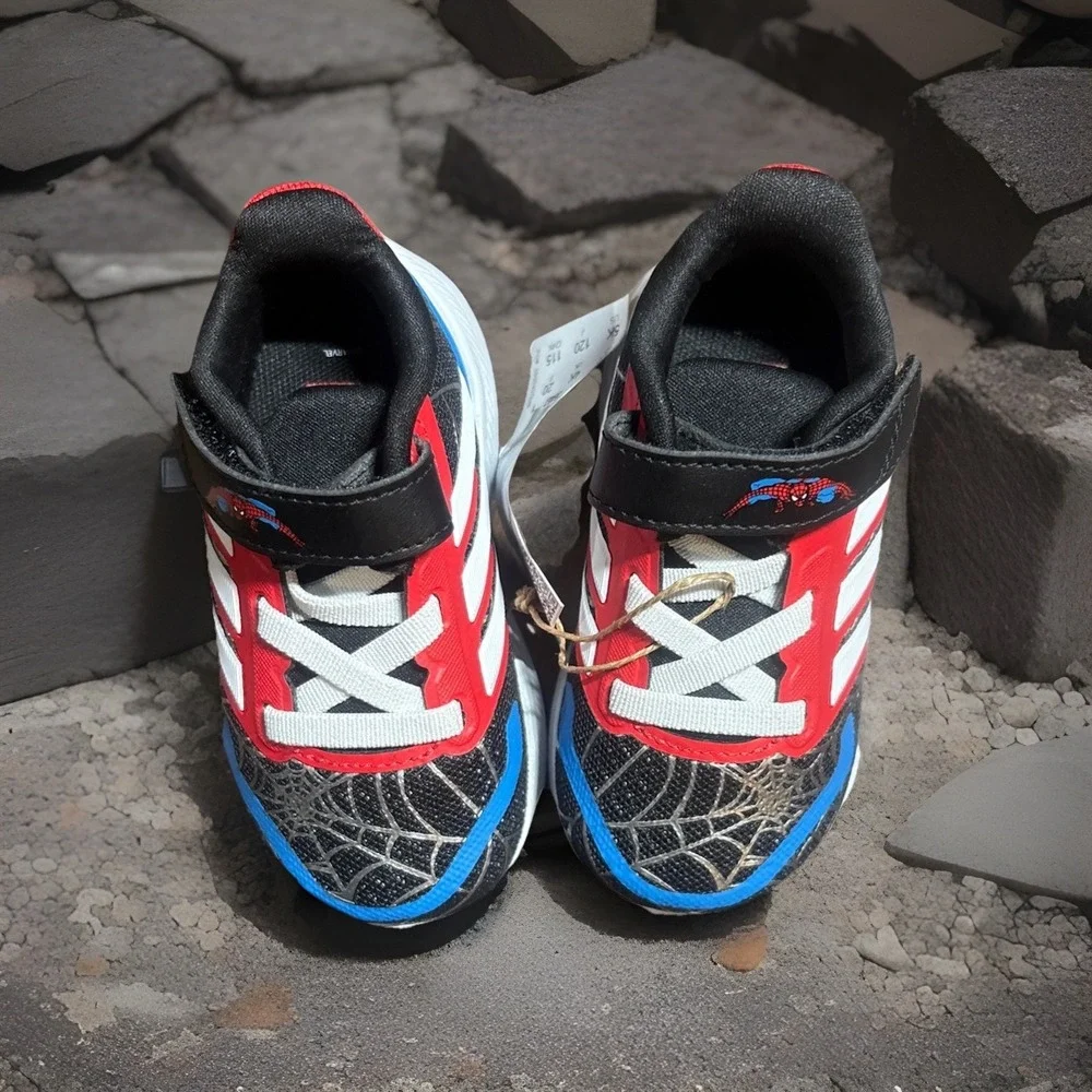 ADIDAS‎ MARVEL SPIDER-MAN RUNFALCON SHOES KIDS Size 5